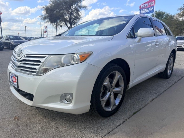 Toyota Venza Vehicle Full-screen Gallery Image 03