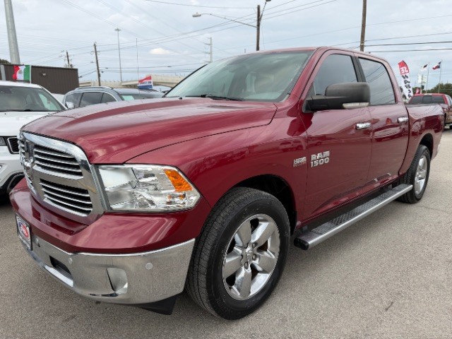Ram 1500 Vehicle Full-screen Gallery Image 03