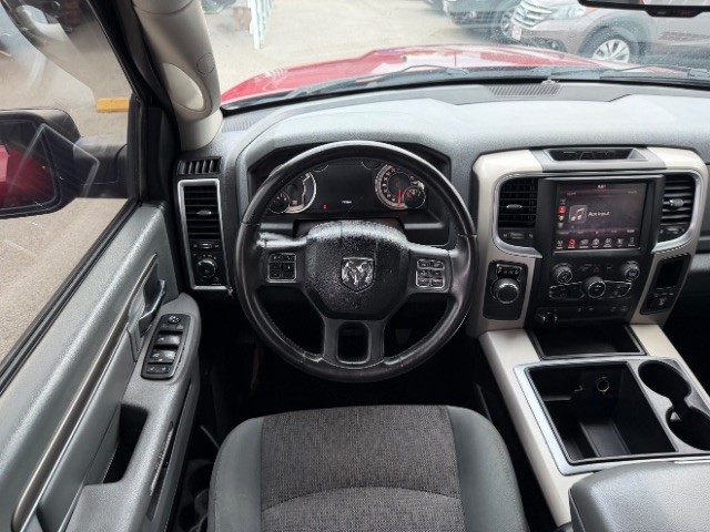 Ram 1500 Vehicle Full-screen Gallery Image 08
