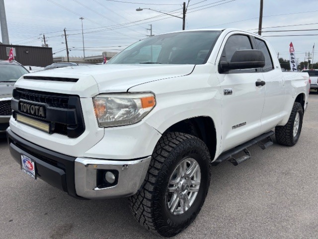 Toyota Tundra 2WD Vehicle Full-screen Gallery Image 03