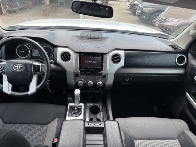 Toyota Tundra 2WD Vehicle Full-screen Gallery Image 07