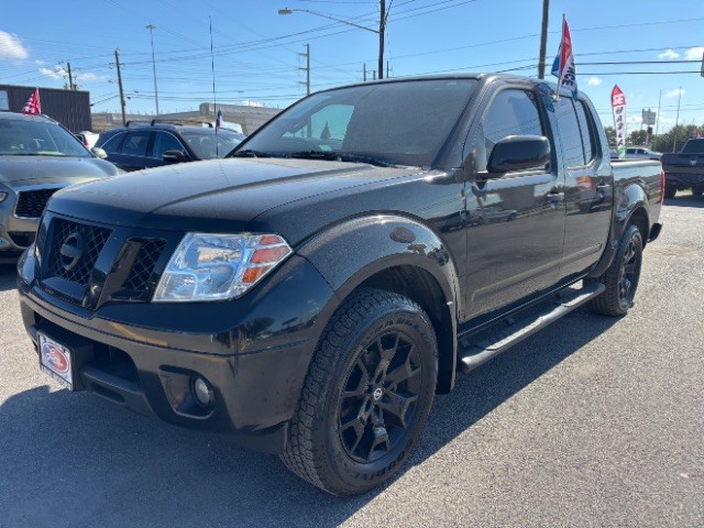 Nissan Frontier Vehicle Full-screen Gallery Image 03