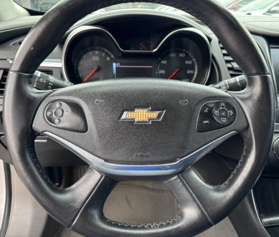 Chevrolet Impala Vehicle Full-screen Gallery Image 11
