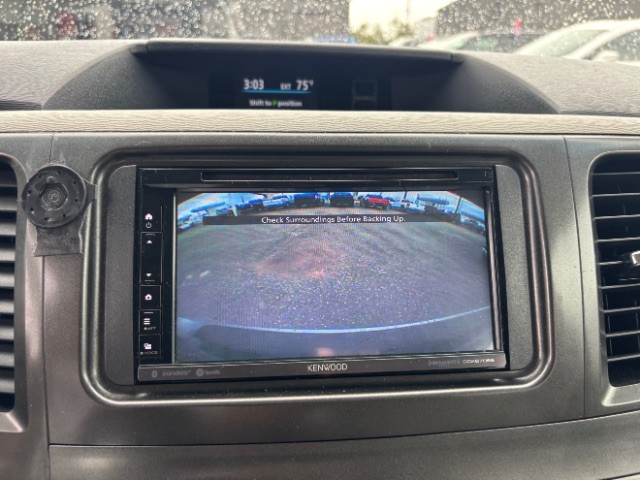 Toyota Sienna Vehicle Full-screen Gallery Image 12