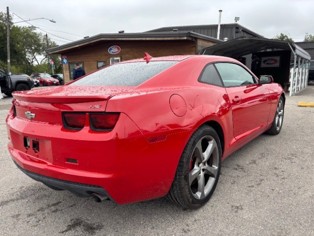 Chevrolet Camaro Vehicle Full-screen Gallery Image 05