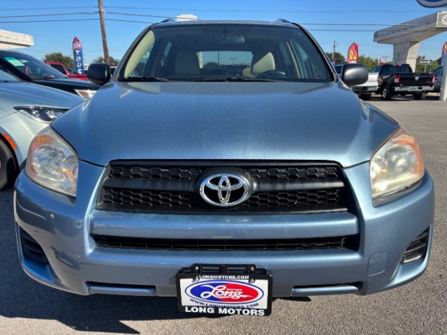 Toyota RAV4 Vehicle Full-screen Gallery Image 02