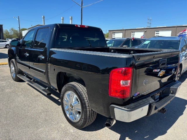 Chevrolet Silverado 1500 Vehicle Full-screen Gallery Image 04
