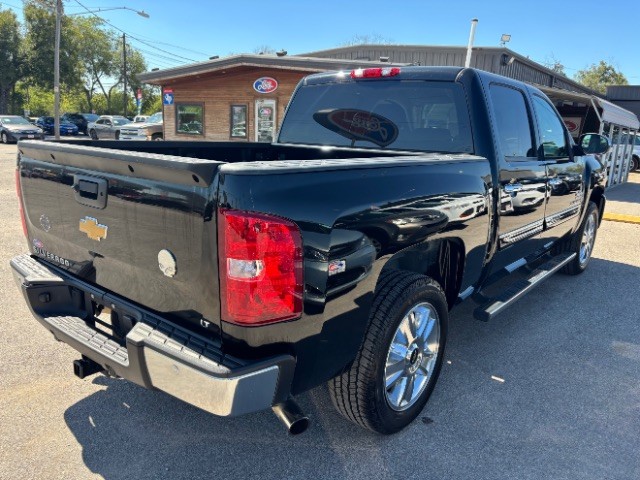 Chevrolet Silverado 1500 Vehicle Full-screen Gallery Image 05