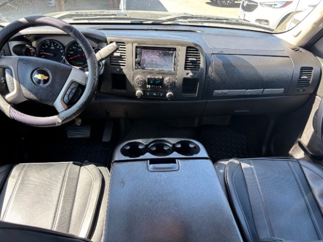 Chevrolet Silverado 1500 Vehicle Full-screen Gallery Image 07