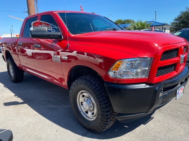 Ram 2500 Vehicle Full-screen Gallery Image 03