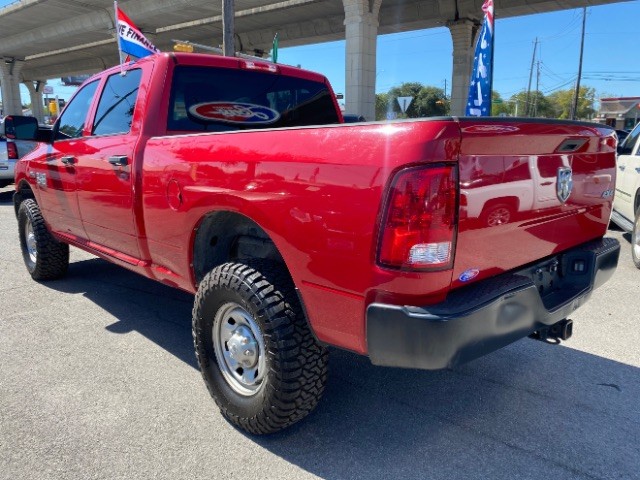 Ram 2500 Vehicle Full-screen Gallery Image 05