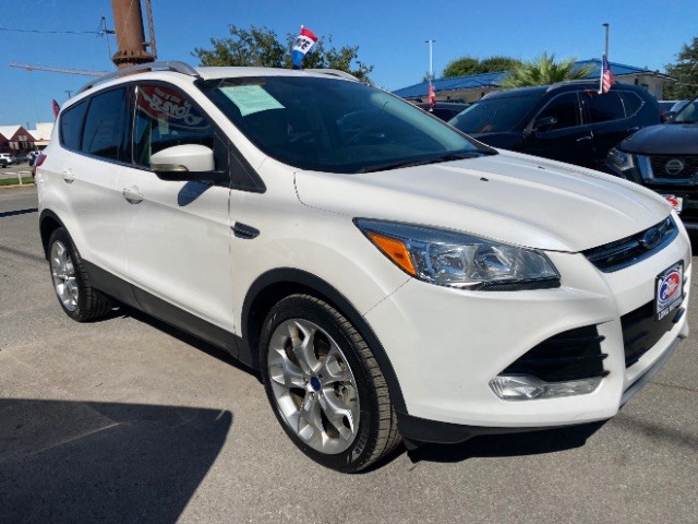 Ford Escape Vehicle Full-screen Gallery Image 03
