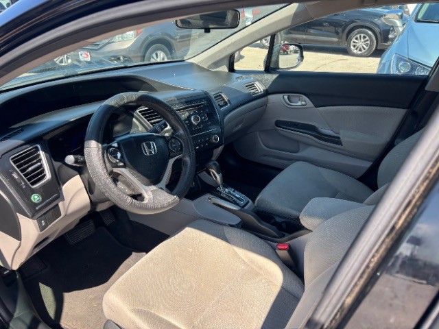 Honda Civic Sedan Vehicle Full-screen Gallery Image 10
