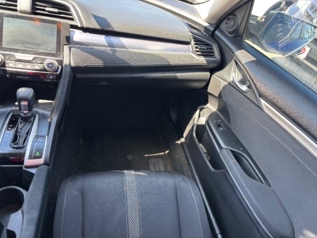 Honda Civic Sedan Vehicle Full-screen Gallery Image 09