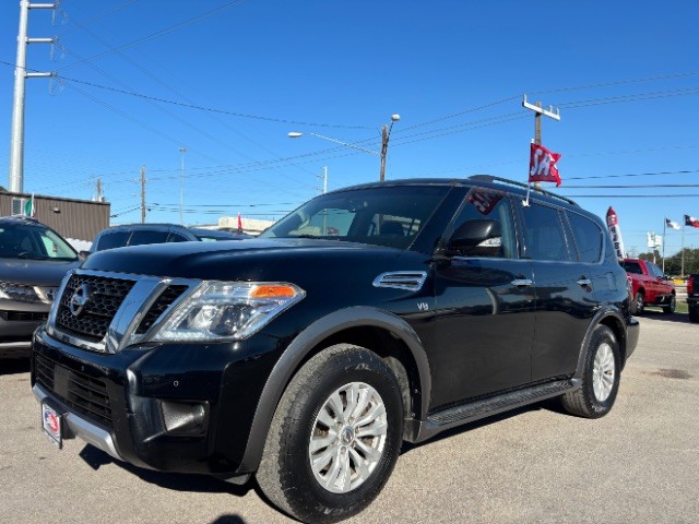 Nissan Armada Vehicle Full-screen Gallery Image 03