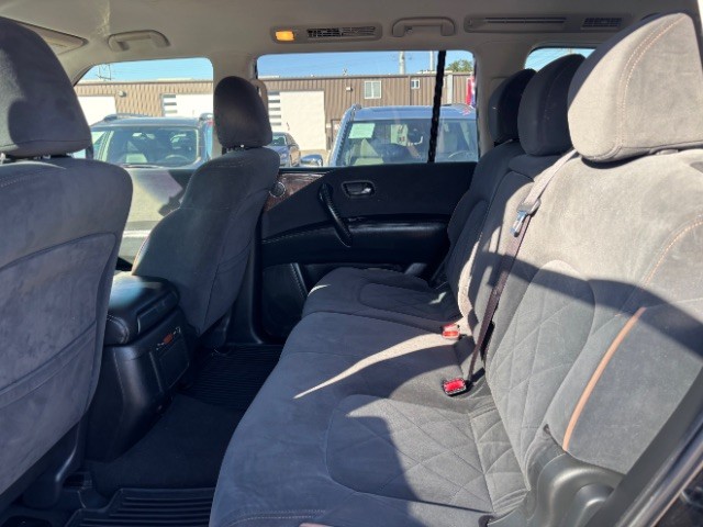 Nissan Armada Vehicle Full-screen Gallery Image 06