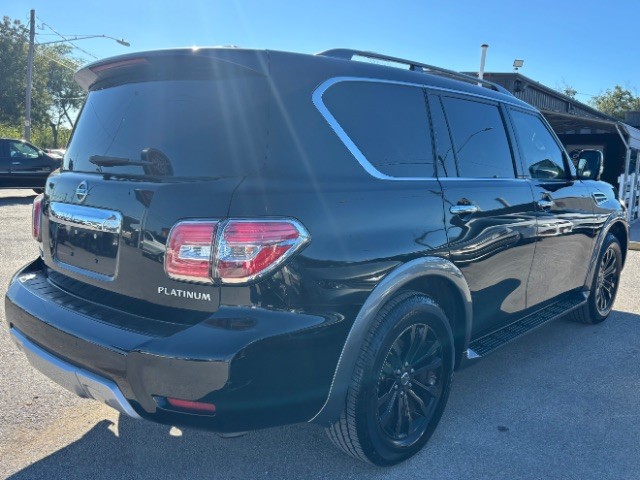 Nissan Armada Vehicle Full-screen Gallery Image 05