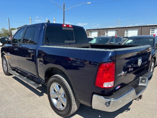 Ram 1500 Vehicle Full-screen Gallery Image 04