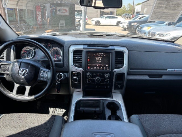 Ram 1500 Vehicle Full-screen Gallery Image 07