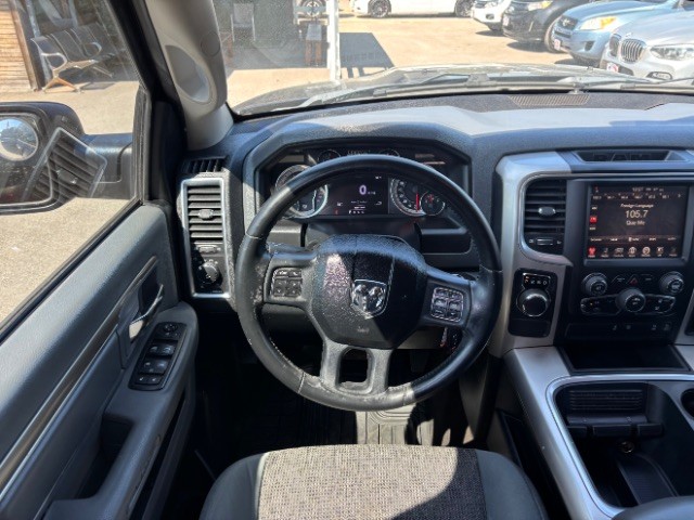 Ram 1500 Vehicle Full-screen Gallery Image 08