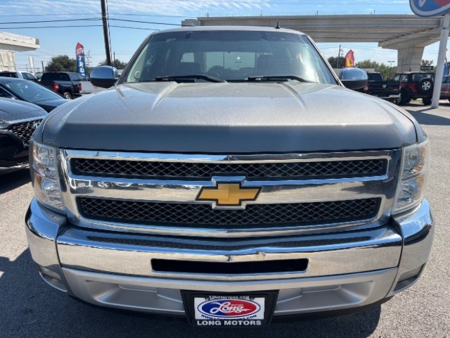 Chevrolet Silverado 1500 Vehicle Full-screen Gallery Image 02