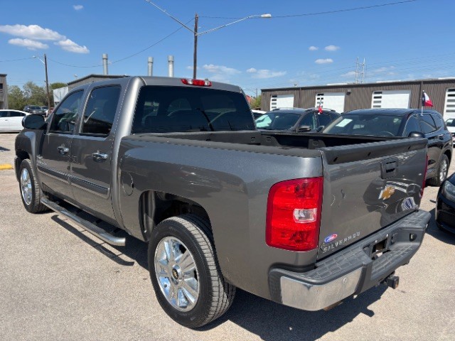 Chevrolet Silverado 1500 Vehicle Full-screen Gallery Image 04