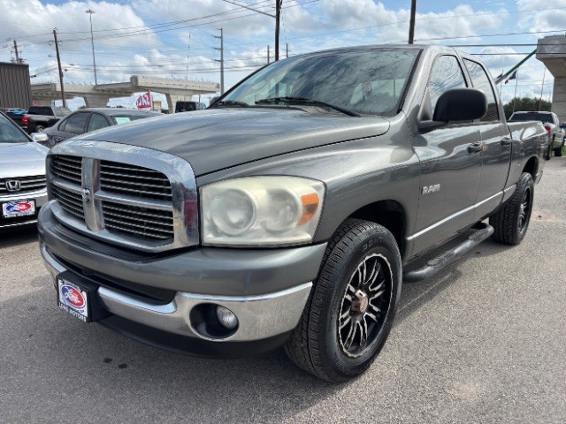 Dodge Ram 1500 Vehicle Full-screen Gallery Image 03
