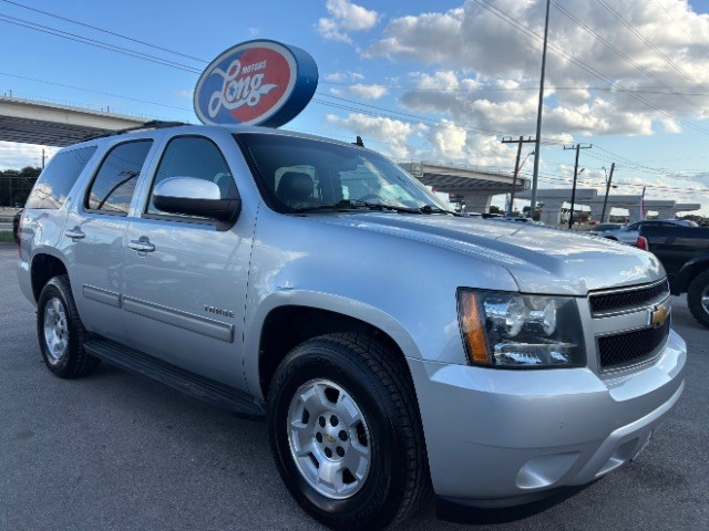 more details - chevrolet tahoe