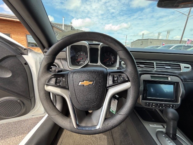 Chevrolet Camaro Vehicle Full-screen Gallery Image 08