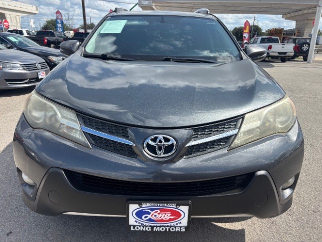 Toyota RAV4 Vehicle Full-screen Gallery Image 02