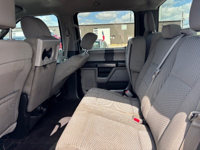 Ford F-150 Vehicle Full-screen Gallery Image 06