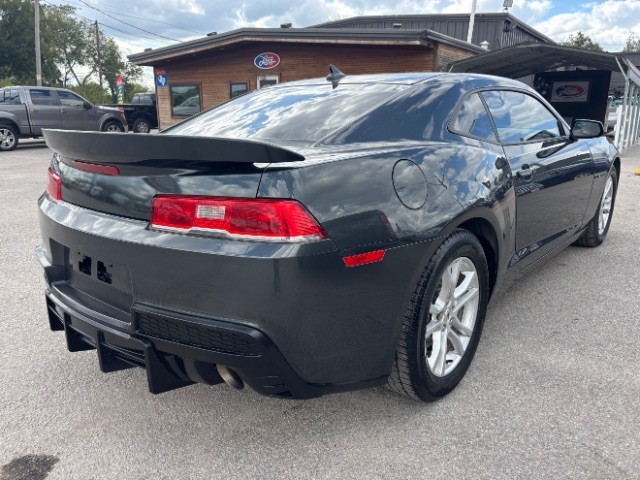 Chevrolet Camaro Vehicle Full-screen Gallery Image 05