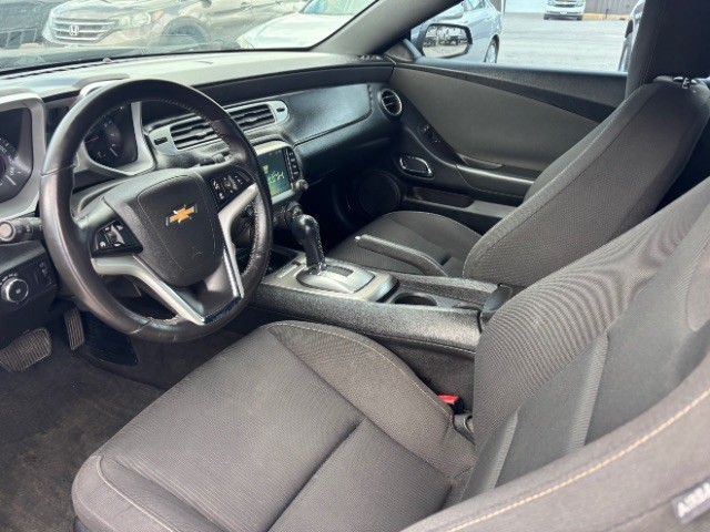 Chevrolet Camaro Vehicle Full-screen Gallery Image 06