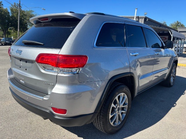 Jeep Grand Cherokee Vehicle Full-screen Gallery Image 05