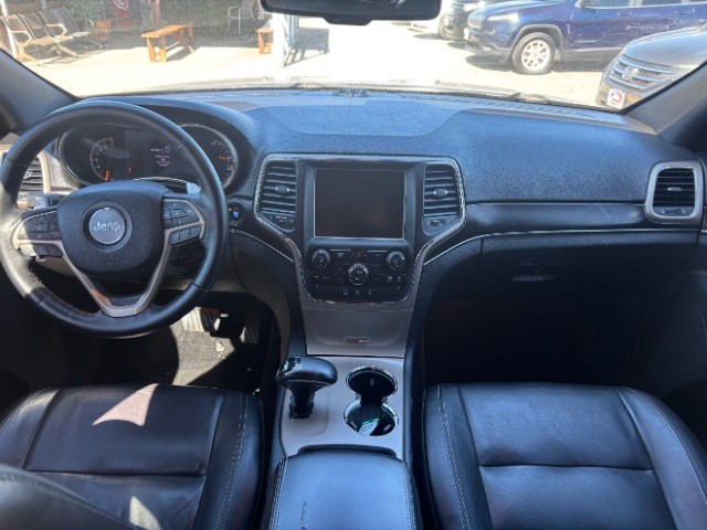Jeep Grand Cherokee Vehicle Full-screen Gallery Image 07
