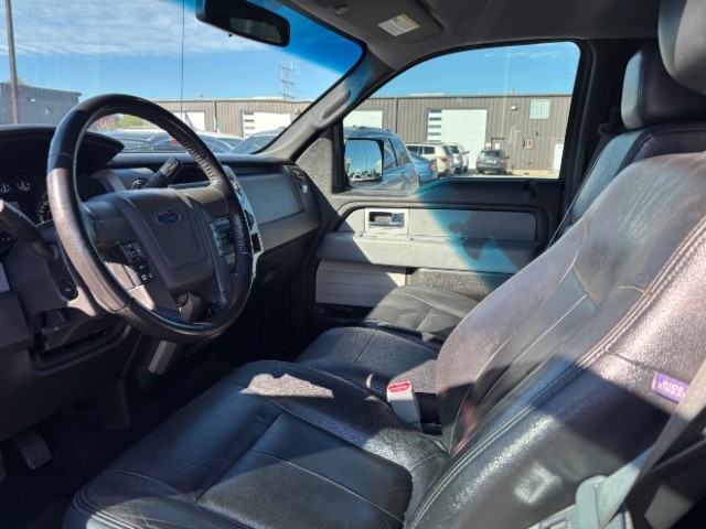 Ford F-150 Vehicle Full-screen Gallery Image 10