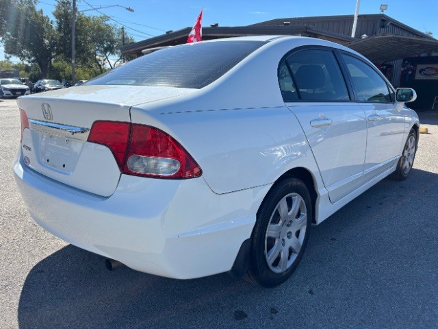 Honda Civic Sedan Vehicle Full-screen Gallery Image 05
