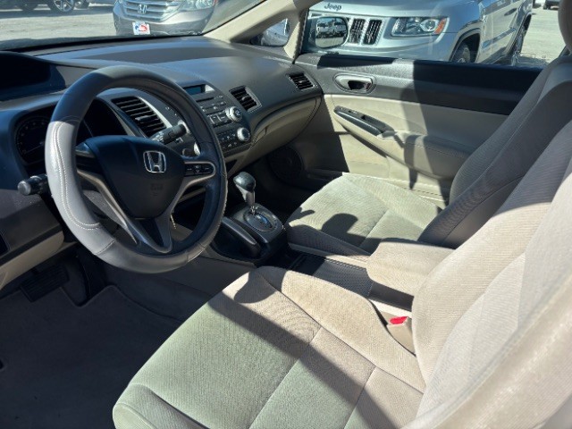 Honda Civic Sedan Vehicle Full-screen Gallery Image 10