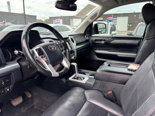 2019 Toyota Tundra 4WD SR5 5.7L V8, photo 13