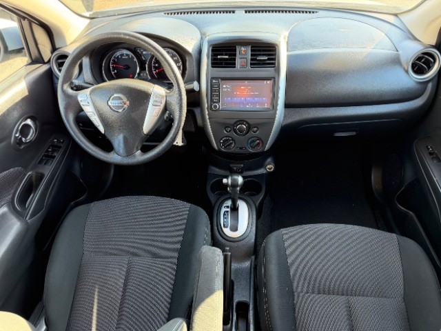 Nissan Versa Sedan Vehicle Full-screen Gallery Image 06