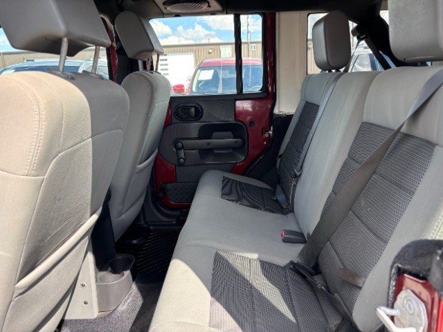 Jeep Wrangler Unlimited Vehicle Full-screen Gallery Image 06