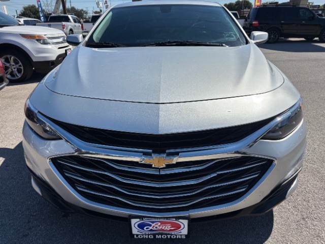 Chevrolet Malibu Vehicle Full-screen Gallery Image 03