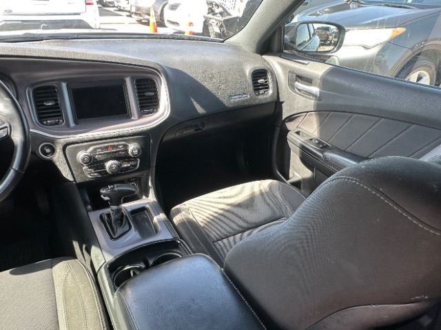 Dodge Charger Vehicle Full-screen Gallery Image 08