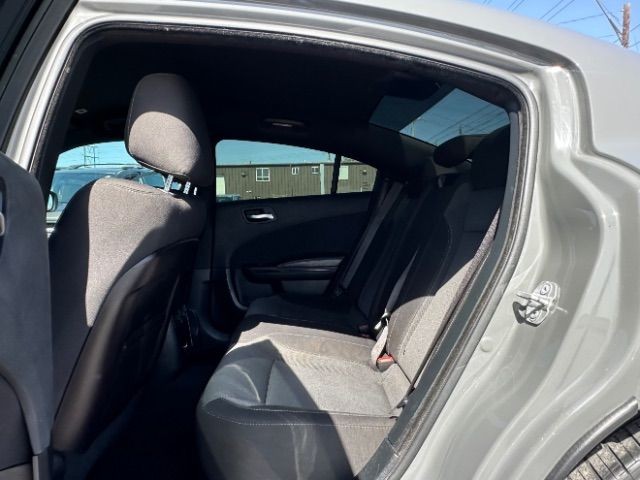 Dodge Charger Vehicle Full-screen Gallery Image 10