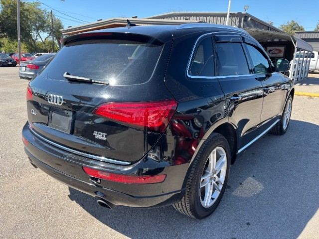 Audi Q5 Vehicle Full-screen Gallery Image 05