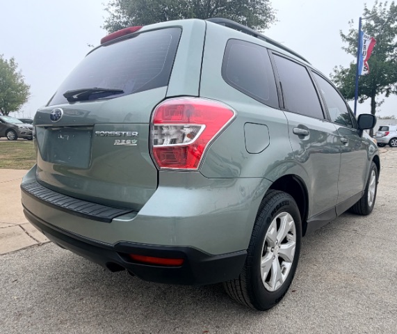 Subaru Forester Vehicle Full-screen Gallery Image 04