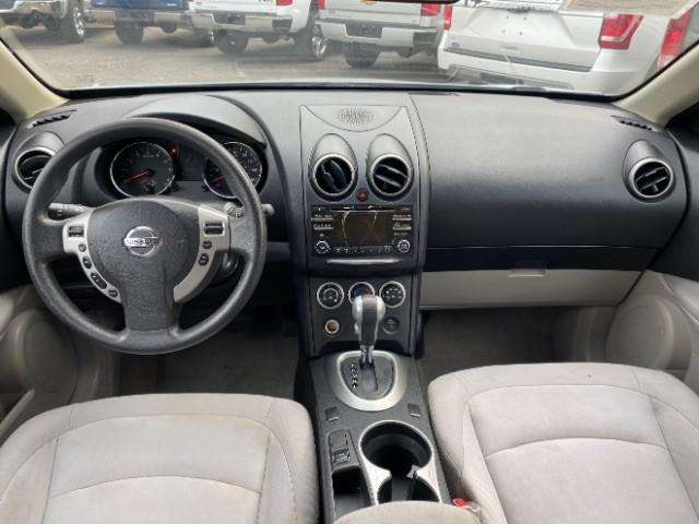 Nissan Rogue Select Vehicle Full-screen Gallery Image 06