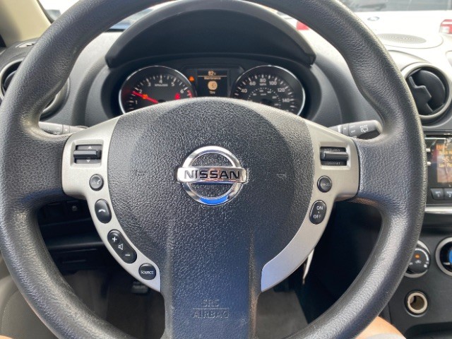 Nissan Rogue Select Vehicle Full-screen Gallery Image 13