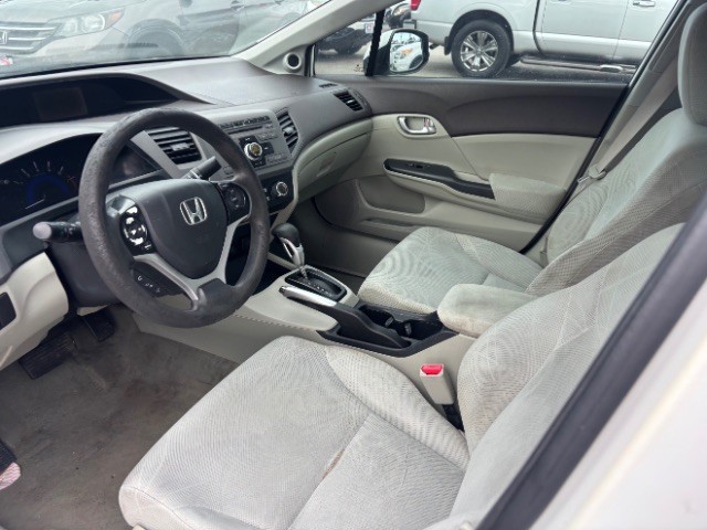 Honda Civic Sedan Vehicle Full-screen Gallery Image 11