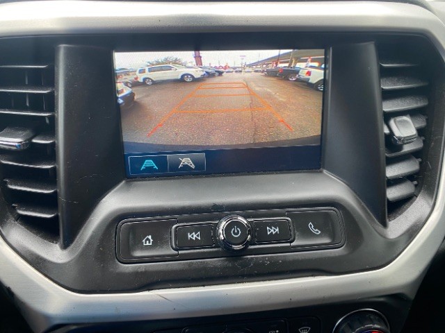 GMC Acadia Vehicle Full-screen Gallery Image 14